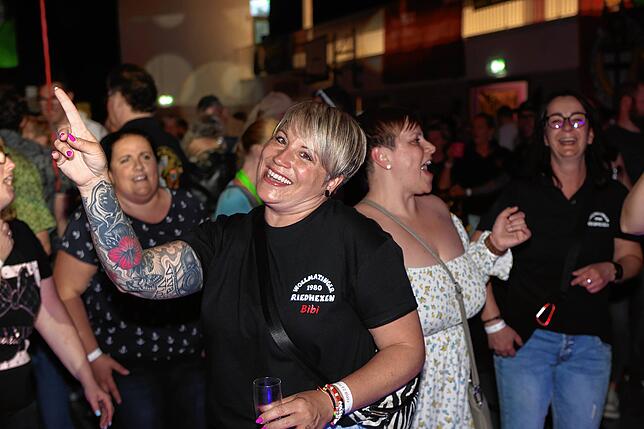Bild 10: Konstanz: Party mit dem Fanfarenzug Blatz: 75 Jahre alt und kein bisschen leise – im Gegenteil!