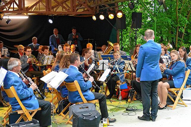 Bild 16: Döggingen im Feierlaune: Waldfest zieht Hunderte Besucher an - die schönsten Bilder