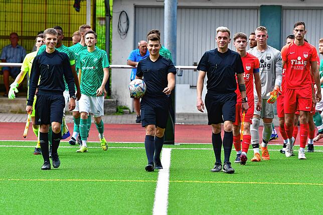 Bild 2: FC Zell gewinnt Hochrhein-Derby gegen Aufsteiger FC Tiengen 08 mit 2:0 &ndash; und wir haben Bilder!