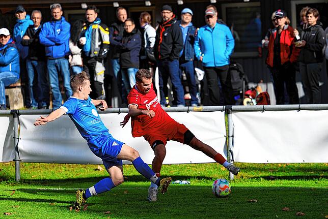 Bild 12: Die besten Bilder vom Bezirksliga-Spitzenspiel zwischen Möhringen und Tennenbronn