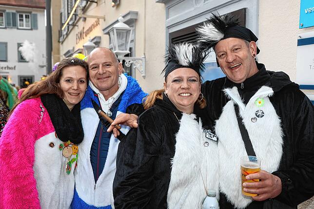 Bild 12: Bunt, bunter, Konstanzer Fasnacht: So fantasievoll geht es auf dem Münsterplatz zu