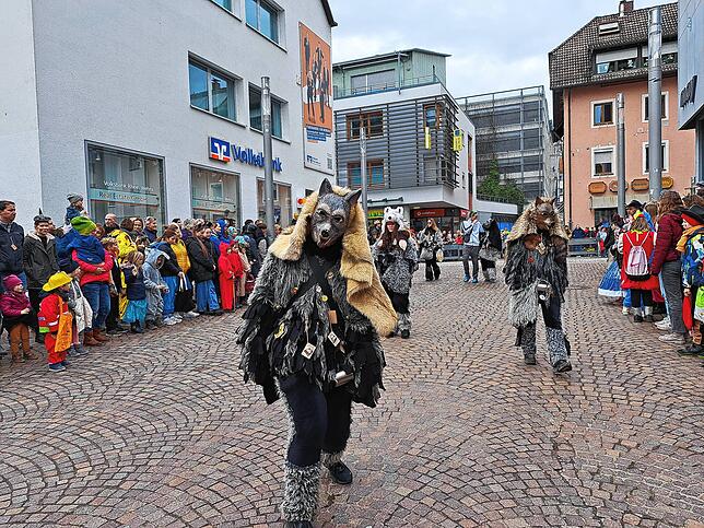 Bild 14: Großer Umzug am Fasnachtsmändig - Bilder