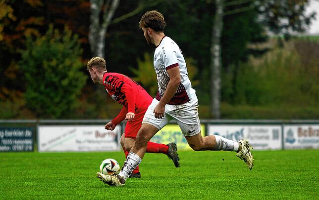 Bild 10: Acht Tore im Duell zwischen FV Walbertsweiler und SV Deggenhausertal. Wir haben die besten Bilder!