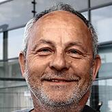 „Sind die Baumkübel die einzige, wirkliche Sofortmaßnahme von einem Projekt, wo wir 2021 begonnen haben?“, fragt Achim Schächtle (FDP) ...