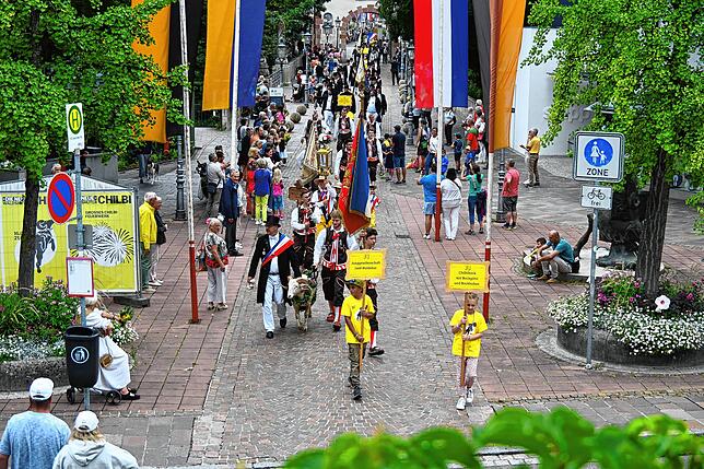 Bild 13: Bilder von der Bockverlosung