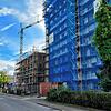 Blick von der Steinstraße auf die Ravensberg-Baustelle: Die Gebäude wachsen in die Höhe. Dieses Hochhaus und ein weiteres gehören zum ...