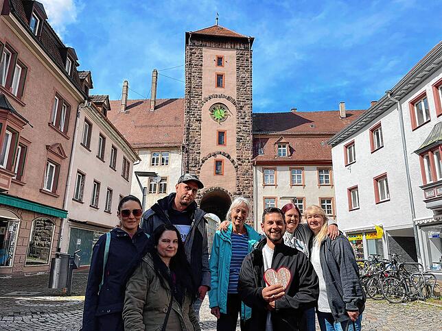 Hier die ehrenamtlichen Helfer der Stadttaubenhilfe mit (von links) Eva Möck-Laufer, Alexandra Adam, Andy Falle, Conny Rother, Thorsten ...