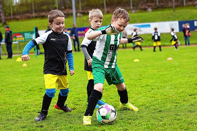 Bild 12: Wenn die jüngsten Kicker mit Begeisterung dabei sind: Die besten Bilder vom Turnier in Radolfzell!