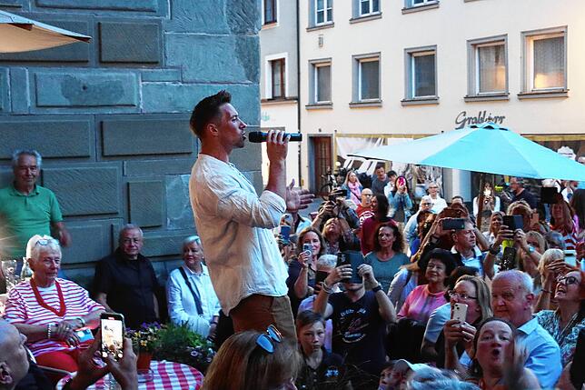 Bild 7: Überlingen feiert Mark Keller und sein neues Album