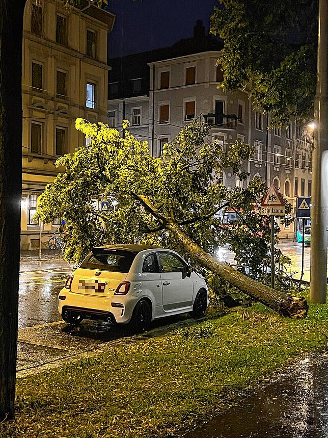 Einsätze während des Gewitters am 11. Juli 2023 in Basel.