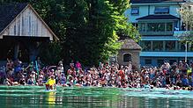 381 Teilnehmerinnen und Teilnehmer machen beim grenzüberschreitenden Rheinschwimmen mit. So viele wie noch nie stürzen sich beim Inseli ...