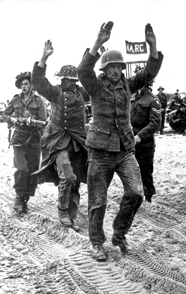 Gefangene deutsche Soldaten.