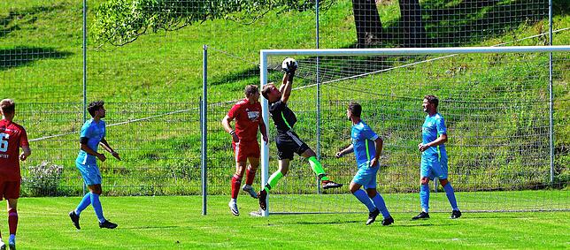 Bild 6: VfR Bad Bellingen müht sich zu einem 3:1 beim SV Buch &ndash; und wir haben Bilder!