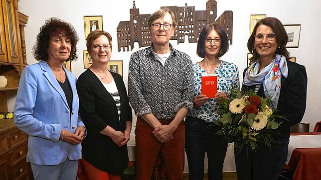Bei der jüngsten Mitgliederversammlung der SPD Waldshut war auch die SPD-Bundestagsabgeordnete Rita Schwarzelühr-Sutter (rechts) zu Gast.
