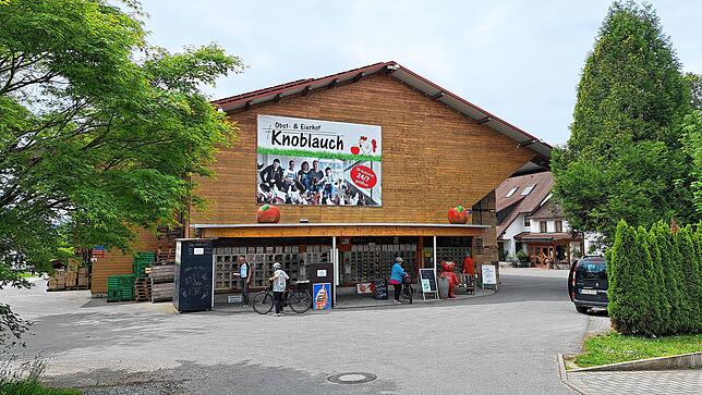 Beim Obst- und Eierhof Knoblauch in Berg gibt es die ersten Erdbeeren der Saison aus dem Tunnel im 24-Stunden-Hofladen.