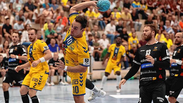 Starker Auftritt in Waiblingen: Der Konstanzer Christos Erifopoulos (am Ball, hier im Hinspiel am Schänzle) erzielte acht Treffer beim ...
