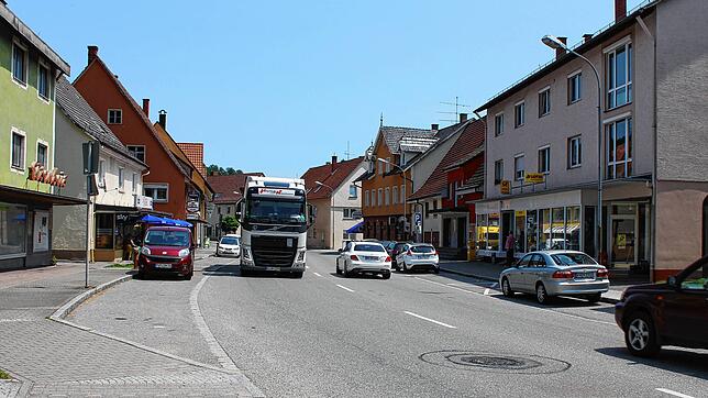 Die Ortsdurchfahrten Immendingen und Zimmern sind stark vom Durchgangsverkehr belastet. Für sie gibt es seit 2012 einen Lärmaktionsplan ...
