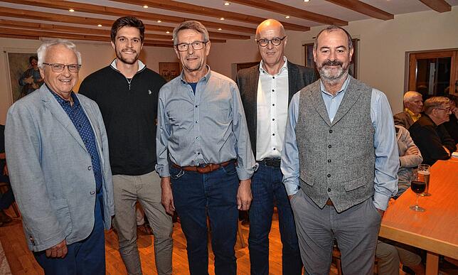I-mein‘-halt-Moderator Ernst Arnegger (von links) hatte die Bauunternehmer Manuel Klaus, Bernhard Straßer, Hans-Peter Betz und Alexander ...