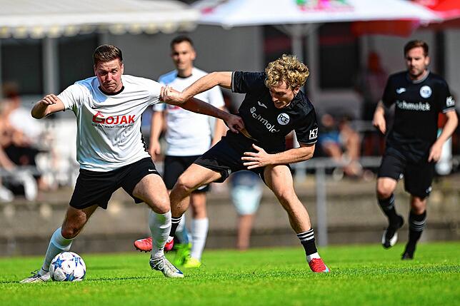 Bild 1: SG FC Wehr/Brennet unterliegt FC Emmendingen mit 0:4 – und wir haben Fotos! (Teil 1)