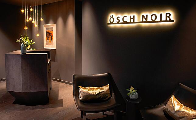 Seit Ende 2018 bietet der Öschberghof mit dem Ösch-Noir auch ein Fine-Dining-Restaurant. Das Ziel, einen Stern zu bekommen, ist seit ...