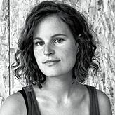 Mimi Hapig setzt sich für gleiches Recht für alle Menschen, unabhängig von ihrer Herkunft, ein.