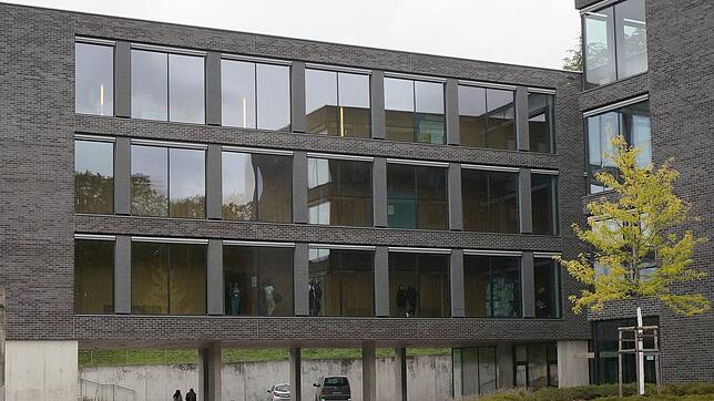 Blick auf die Justus-von-Liebig-Schule, in der seit zwei Jahren auch studiert werden kann.