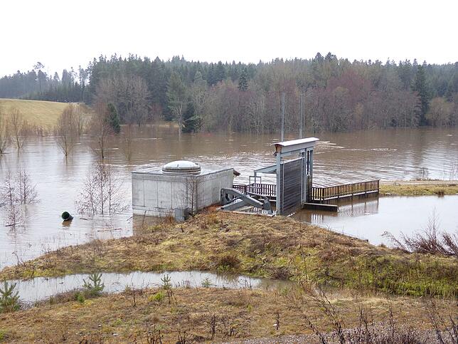 Wenn es für den Hochwasserrückhaltedamm Voralarm gibt, muss auch das Kraftwerk von Ernst Zwick abgeschaltet werden.