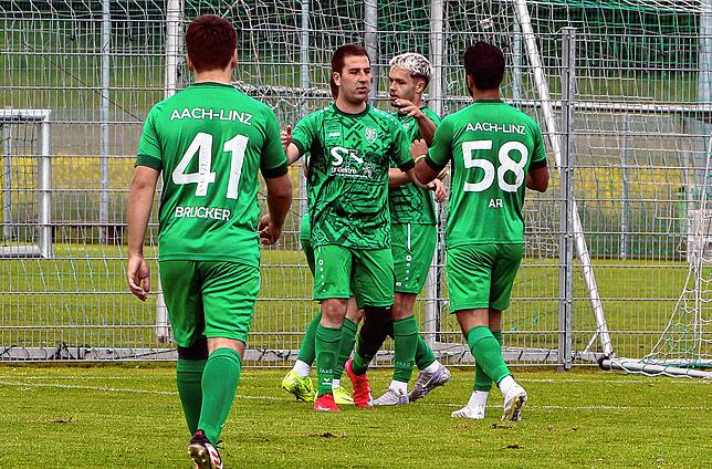 Bild 27: Der TSV Aach-Linz kantert Spfr Owingen-Billafingen 7:0 nieder. Wir waren mit der Kamera dabei.