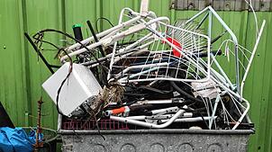 Beim Metallsammeln ist der Kreis spitze: 10,9 Kilogramm pro Einwohner kommen jährlich zusammen.