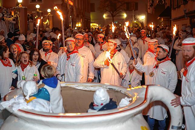 Bild 7: Fasnacht 2023 - Fotos vom Hemdglonkerumzug in Radolfzell