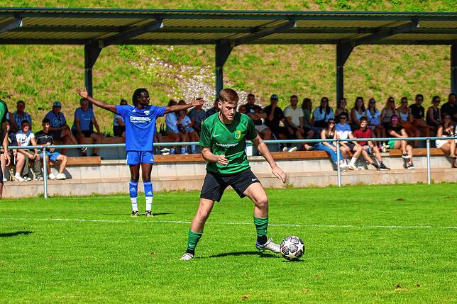 Bild 7: SV Karsau gewinnt das Aufsteiger-Derby gegen den SV Herten II mit 2:0 &ndash; und wir haben Bilder!