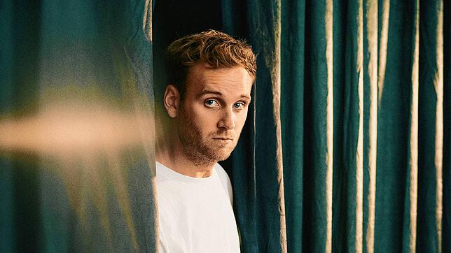 Leon Windscheid will mit Psychologie begeistern und schafft das regelmäßig im Fernsehen oder in Live-Shows. Die neue Tour startet am 20. ...