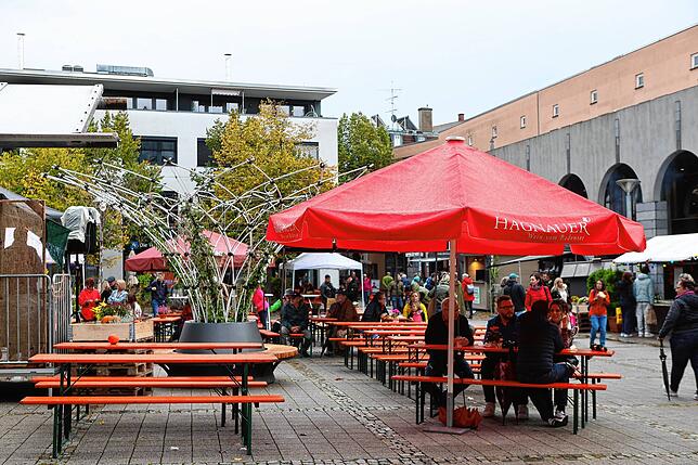 Bild 26: Konstanz feiert das 49. Suserfest: Der junge Wein lockt die Besucher