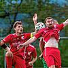Gefordert: Patrick Budde (Mitte) und Dennis Dercho (rechts) sind mit der Spvgg. Wutöschingen am Freitagabend im Derby gegen den VfR ...
