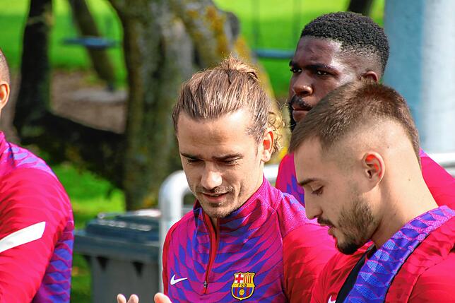 Bild 10: Wie der FC Barcelona in Aasen trainiert? Wir zeigen es Ihnen mit diesen Bildern!
