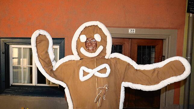Bild 10: Ho Narro! In den Konstanzer Gassen wird immer noch Fasnacht gefeiert