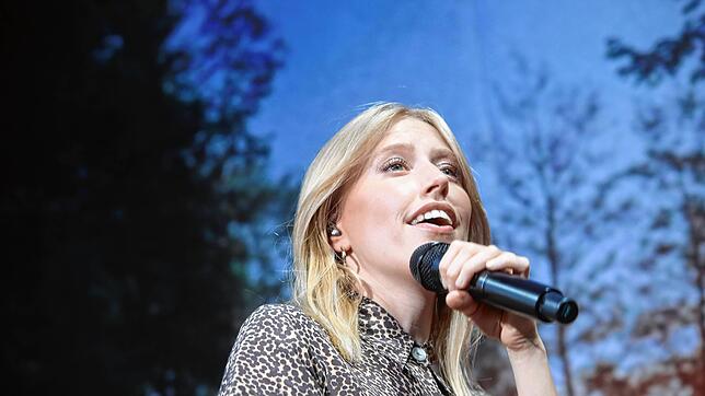 Bild 1: Lea und Lotte verzaubern das Publikum auf dem Hohentwiel &ndash; Bilder von Lea Teil 1