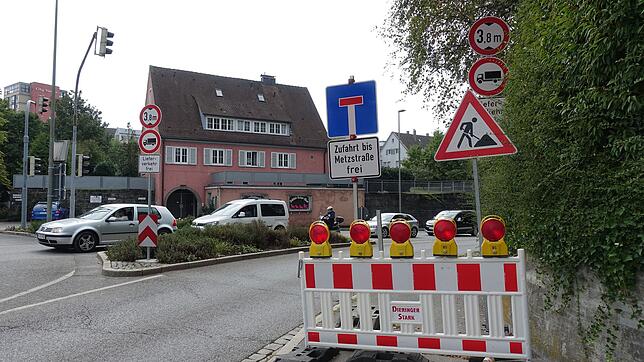 Beispielsweise aus Richtung Paulinen-/Eckenerstraße kommend wird darauf hingewiesen: Zufahrt nur bis zur Metzstraße.