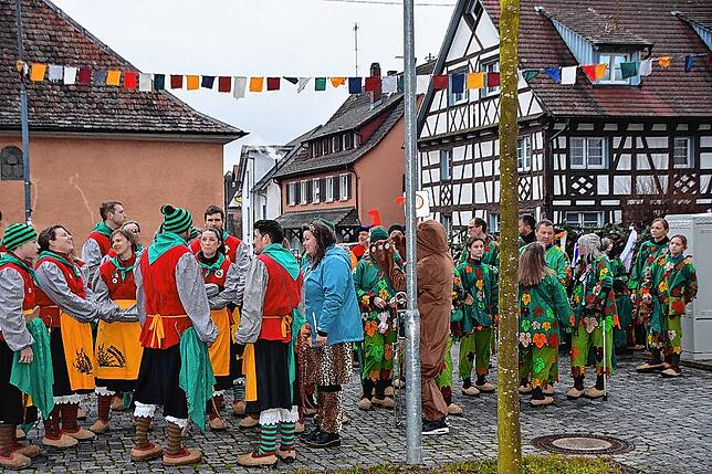 Bild 18: Fasnacht 2025 in Oberuhldingen: So spektakulär war der Rathaussturm – Alle Bilder hier!