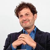 Auch Kandidat Luigi Pantisano kam zum Gespräch mit SÜDKURIER-Redakteur Andreas Schuler.