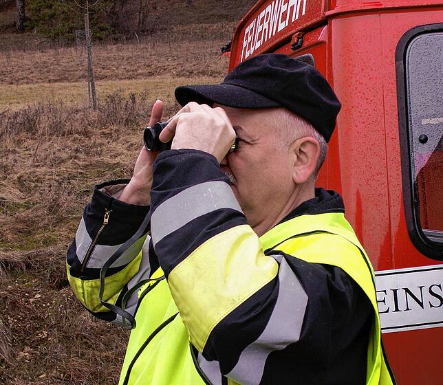 Der damalige Feuerwehrkommandant Erich Bertsche wenige Augenblicke vor der Sprengung.