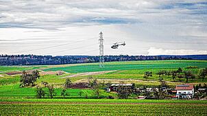 Am Sonntag war ein Hubschrauber in Mainwangen im Einsatz. Grund dafür war ein schwerer Motorradunfall.