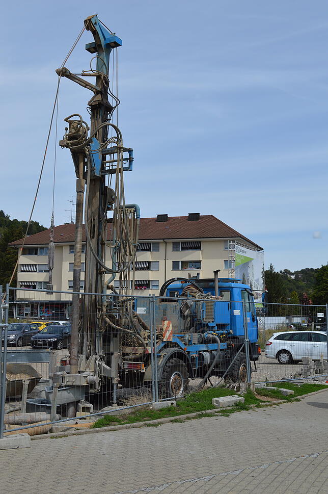 Ist-Zustand: Noch fehlt die wasserrechtliche Genehmigung für einen Baustart des Klettgau-Carrees in Tiengen. Dazu wird der Untergrund ...