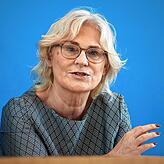 Christine Lambrecht (SPD), Bundesjustiz- und -familienministerin, stand unter Zugzwang.