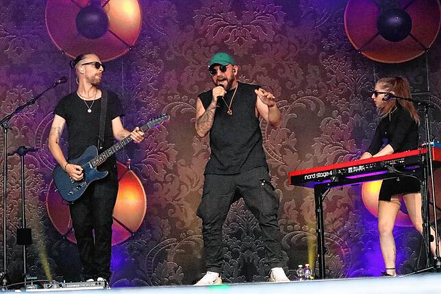 Bild 14: Austro-Pop-Party zum Abschluss in Markdorf