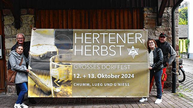 Feiern und genießen: Cornelia Heiberger, Wolfgang Geistert, Anita Basso und Dietmar Leipert (von links) freuen sich auf das zweitägige ...