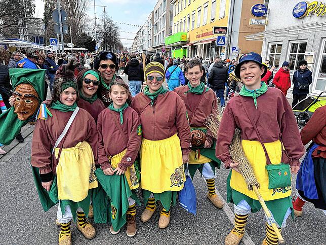 Bild 7: Friedrichshafen erwartet den großen Narrenumzug