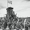 Die Befreiung des Konzentrationslagers München-Allach am 30. April 1945. In dieses Lager, ebenfalls Außenlager von Dachau, waren die ...