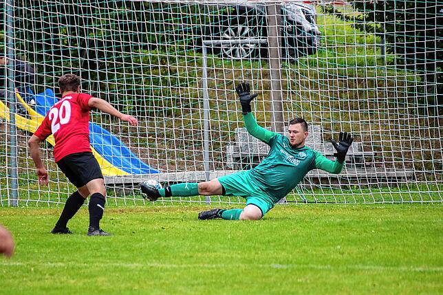 Bild 18: SV Buch setzt sich mit 4:1 gegen den FC Hochrhein durch &ndash; und wir haben die Bilder!