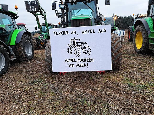 Bild 10: Protest der Landwirte &ndash; Bilder der Sternfahrt nach Horheim am Montag